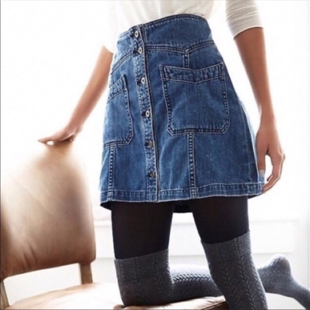 Free People Button Front High Waisted Jean Mini Skirt Size 4 Blue Denim EUC